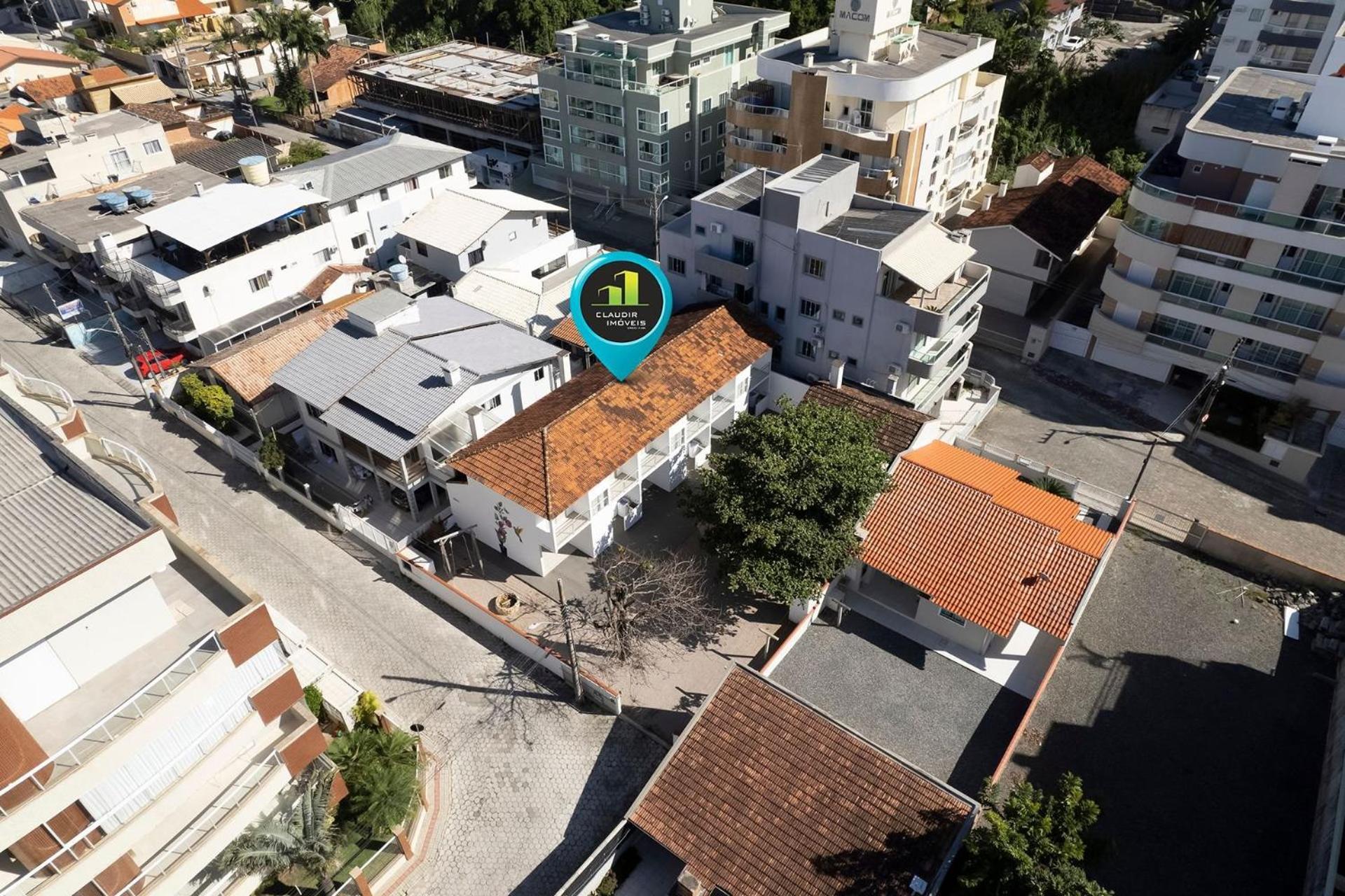 096C - Lindo sobrado 02 dormitórios para até 06 pessoas à poucos metros do Mar em Bombinhas Exterior foto